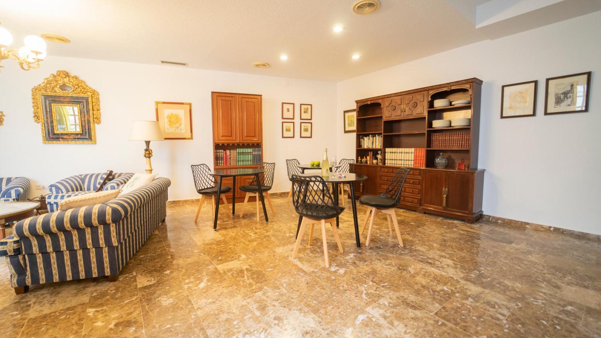 Hospedagem domiciliar Carmen San Luis Albaicin, *